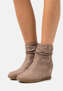 Anna Field Winter Boot - Bottines Compensées - Taupe