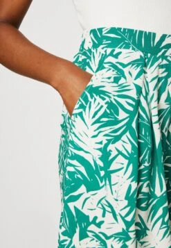 Anna Field Short - Green/Off White -Anna Field 4891f9cef8aa4d279a31c6a0450a8b64