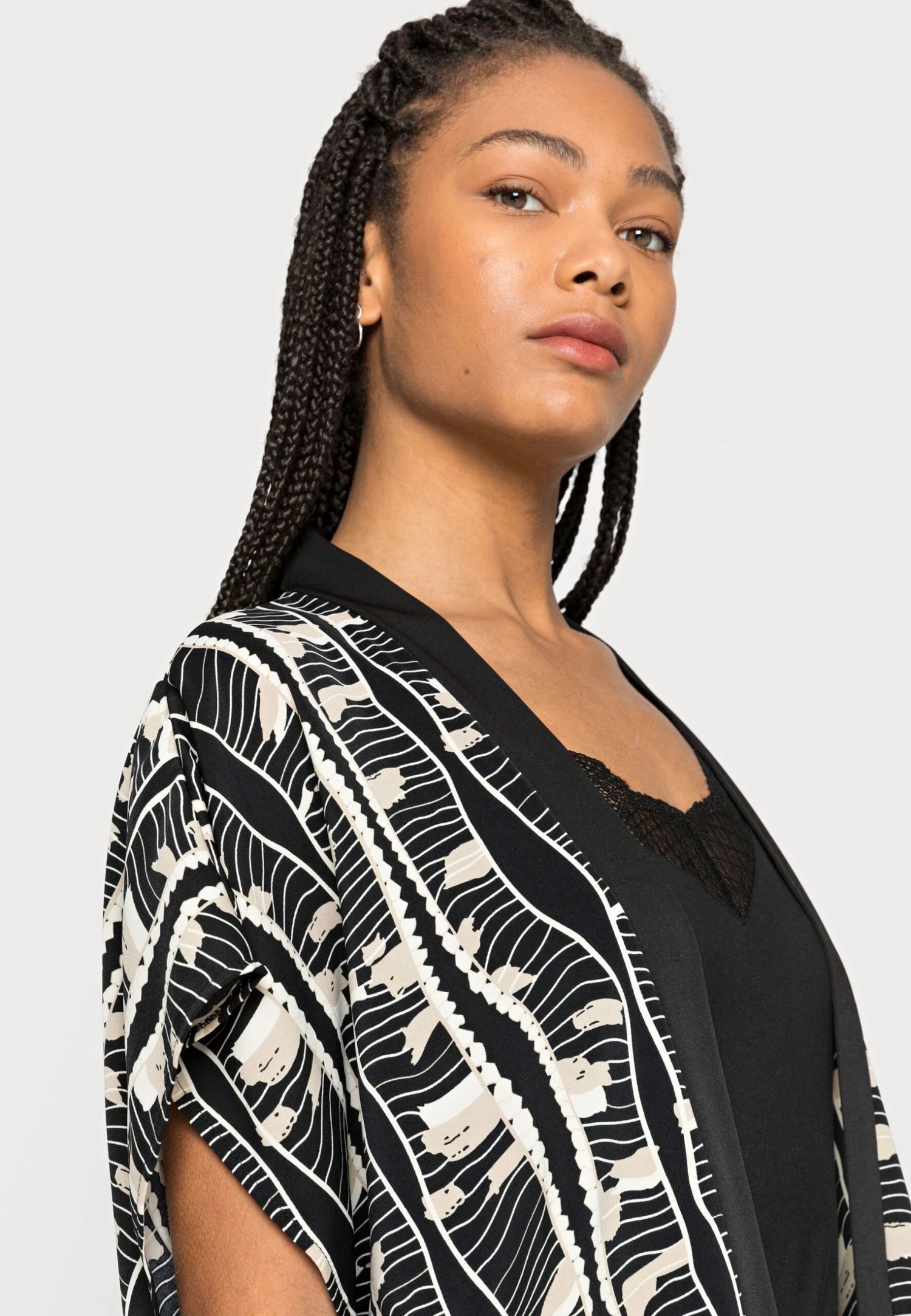 Anna Field Summercape - Tunique - Black 7 Anna Field Summercape - Tunique - Black – Image 5