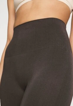 Anna Field Strong Shaping - Lingerie Sculptante - Black -Anna Field 6136ff1fea424badb2dad93e81db16d3