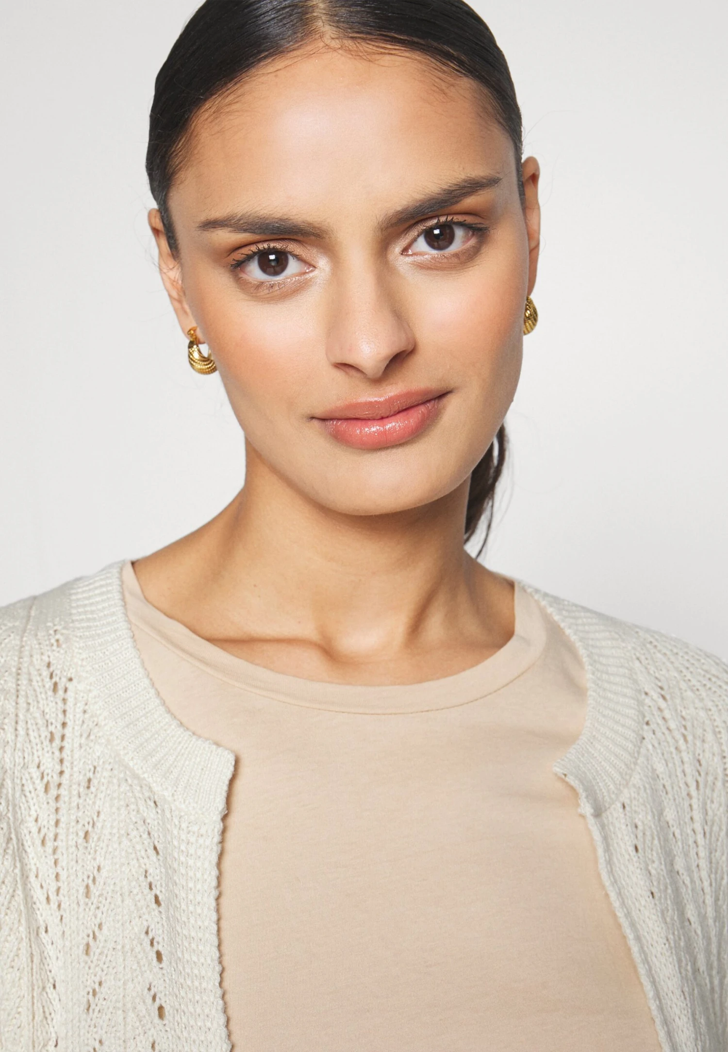 Anna Field Pointelle Bolero - Gilet - Offwhite 6 Anna Field Pointelle Bolero - Gilet - Offwhite – Image 4