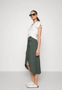 Anna Field Basic Wrap Over Midi Skirt - Jupe Trapèze - Light Green 12 Anna Field Basic Wrap Over Midi Skirt - Jupe Trapèze - Light Green -Anna Field 6f67b13ae5f545ada2a3aa5b5f746f2e