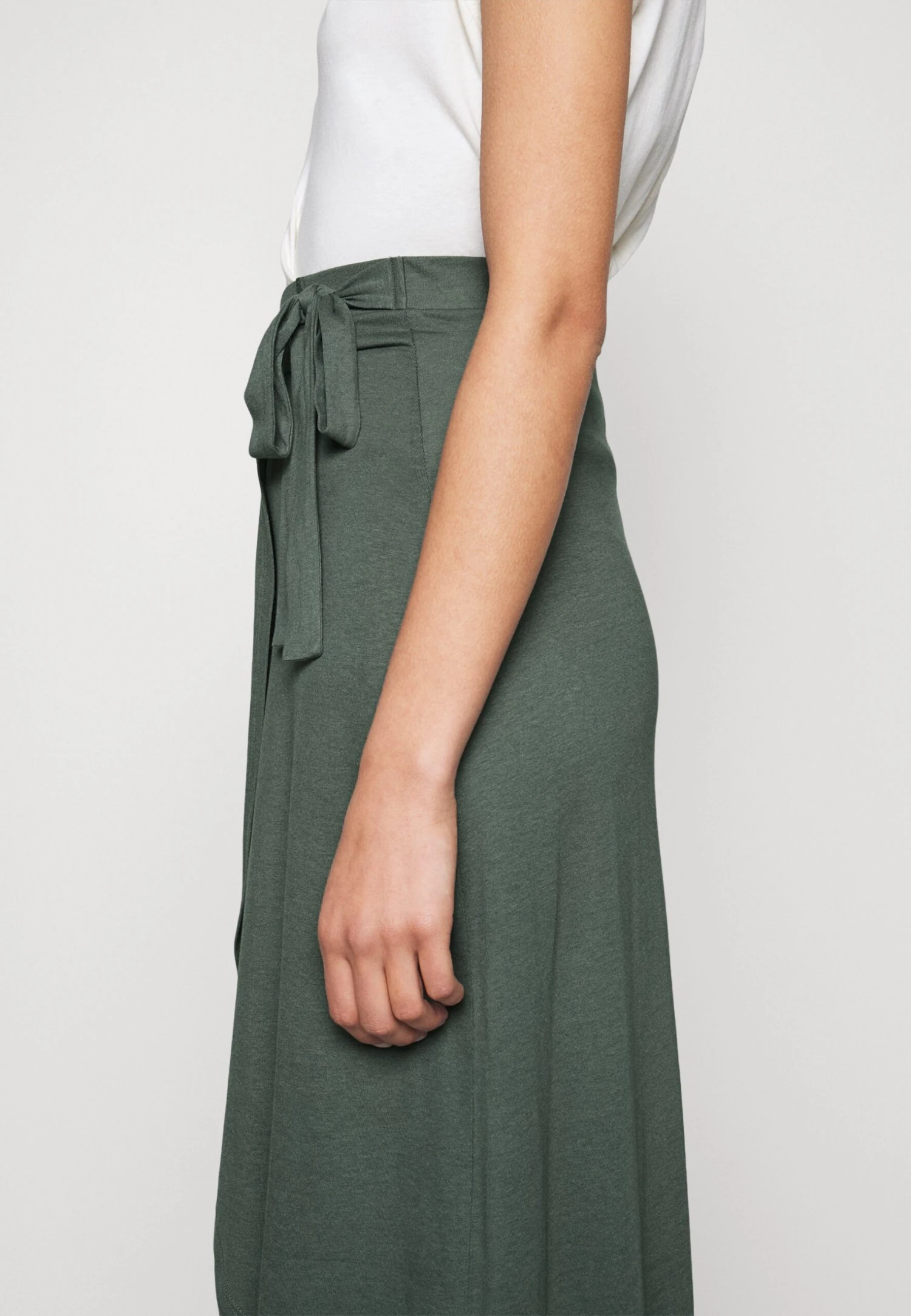 Anna Field Basic Wrap Over Midi Skirt - Jupe Trapèze - Light Green 7 Anna Field Basic Wrap Over Midi Skirt - Jupe Trapèze - Light Green – Image 5