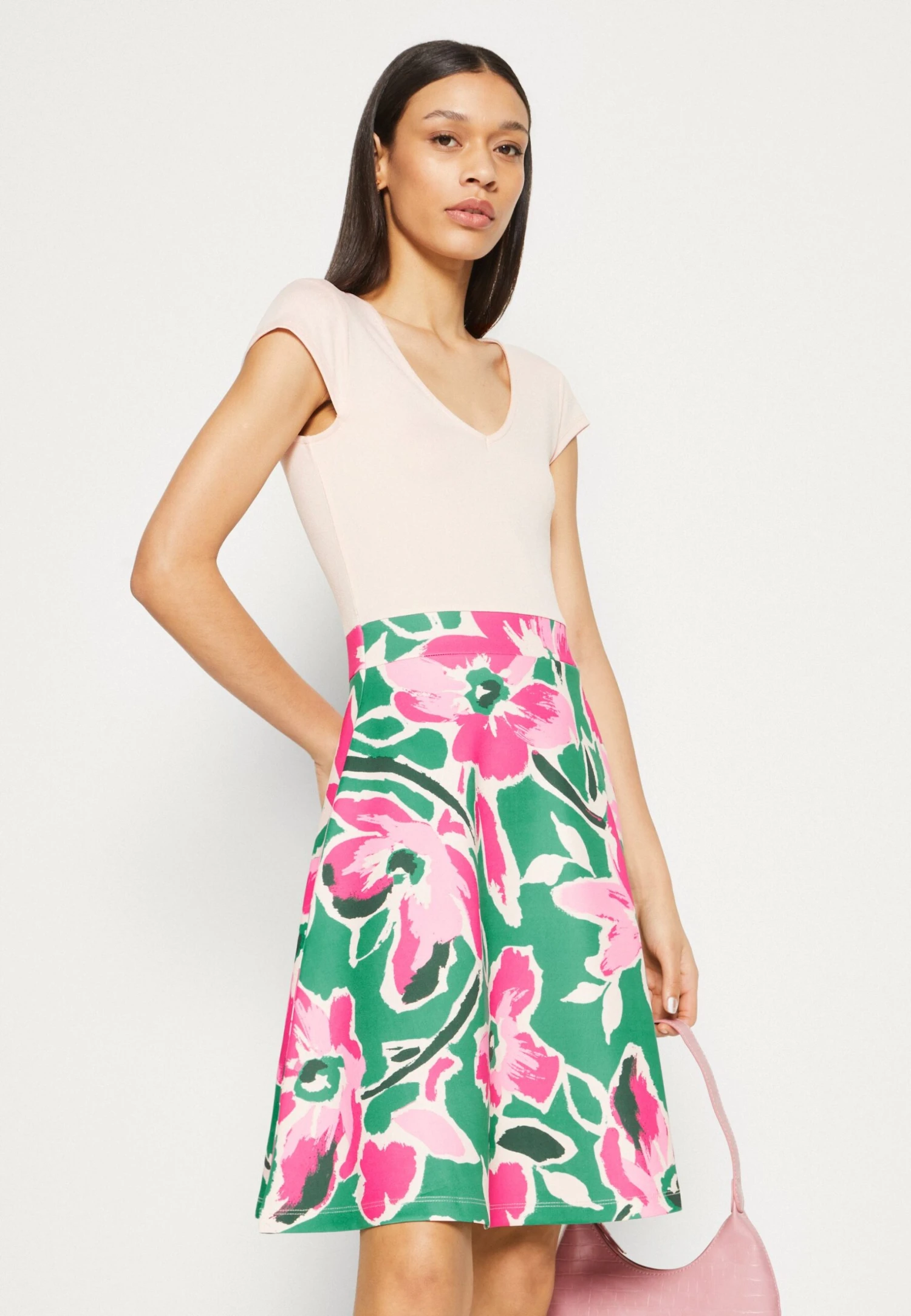 Anna Field Robe En Jersey - White/Green/Pink 6 Anna Field Robe En Jersey - White/Green/Pink – Image 4