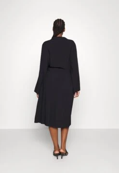 Curvy Buckle Dress - Robe Chemise - Black -Anna Field c510e2c73dd94b62a2f769f7fe80a7c8