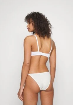 Anna Field Sunlight 3Pack Tshirt Bra - Soutien-Gorge Invisible - 402 - Pink_001 - White_802 - Black -Anna Field c9a4a29083d94654957fe69af505bfb0