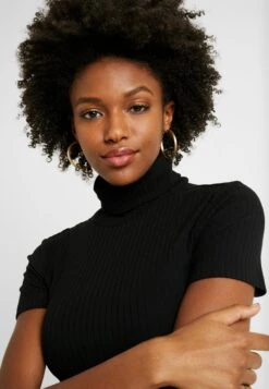 1/2 Sleeve Roll Neck - T-Shirt Basique - Black -Anna Field d9eaa7a6096e4564a80492cb8805e333