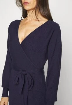 Anna Field Wrap V Ausschnitt Mini Strickkleid Mit Gürtel - Robe Fourreau - Dark Blue -Anna Field e5e6ad3fe28548f99a72b8609f628825